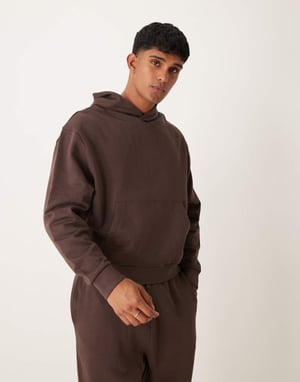 ASOS DESIGN essentials boxy avslappnad hoodie i sälbrun