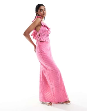 ASOS DESIGN texturerad sned maxi kjol set i rosa