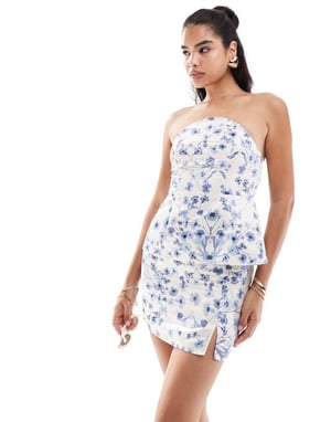 ASOS DESIGN satäng mini kjol co-ord i blommönster