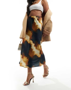 ASOS DESIGN satin snedställd midi kjol i abstrakt leopardmönster