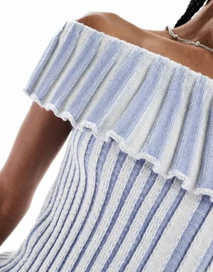 Återvunnen vintage asymmetrisk off-shoulder stickad topp i babyblå