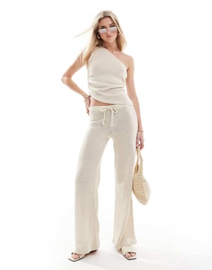ASOS DESIGN texturerad strandbyxa med vida ben i neutral färg