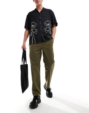 ONLY & SONS arbetsbyxa i khaki med rak passform
