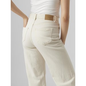Vero Moda Vmtessa hr wide str jeans ecru ga