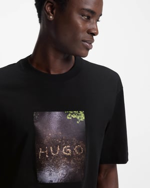 Doreston Graphic T-Shirt in Black