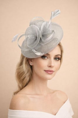 Floral Fascinator with A Wide Base in Light Grey