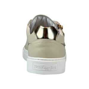 Nero Giardini E513001d