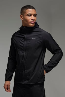 Man Active Lightweight Shower Resistant Windbreaker