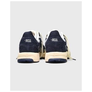 Mercer Amsterdam The re-run vintage suede sneakers me261003