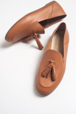 Mona Zacht Leren Kwast Loafer
