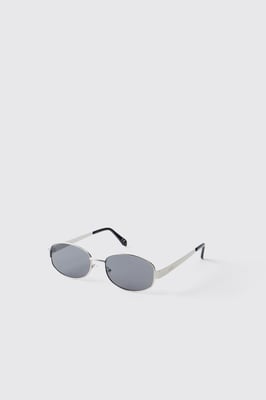 Man Round Metal Sunglasses