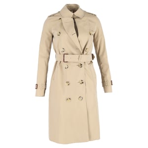 Burberry Chelsea Heritage Dubbelknäppt Trenchcoat i Beige Bomull