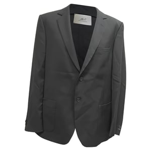 Meneer P., enkelvoudige blazer met zakken in zwarte wol.
