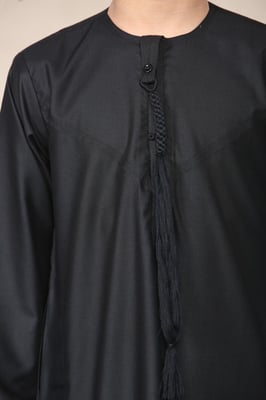 Pojkar Barn Svart Thobe Emirati Jubba Islamiska Kläder Kaftan Eid Snöre Tofs