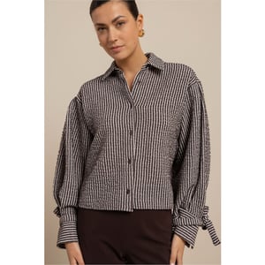 Studio Anneloes Ivara structure blouse