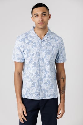 Light Blue Cotton Short Sleeve Button-Up Tropical Print Shirt