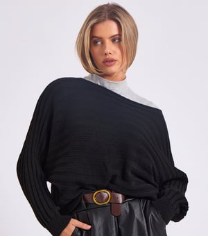 Stripig stickad oversized tröja med batwingärmar
