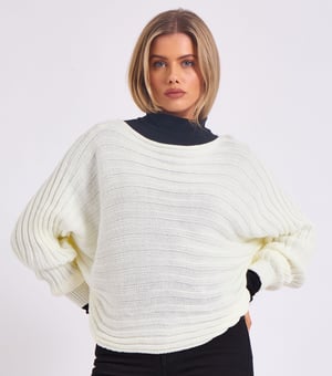 Stripig stickad oversized tröja med batwingärmar