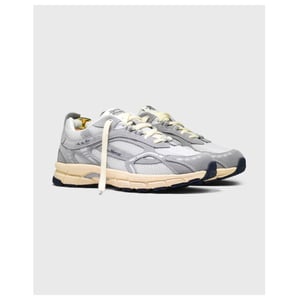 Mercer Amsterdam The re-run vintage suede sneakers me261003