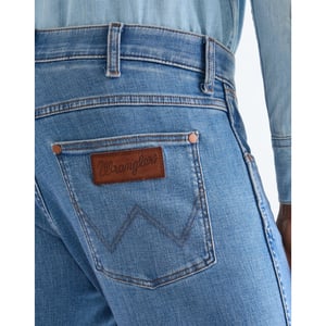 Wrangler Greensboro heren regular straight-fit jeans tabacco ice