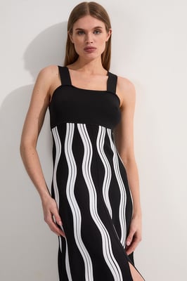 Petite Contrast Wave Knit A-Line Knitted Strappy Dress