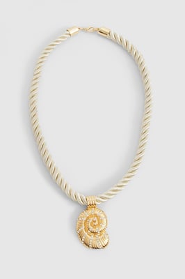 Embellished Shell Pendant Rope Necklace