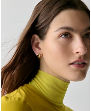 Interlock Studs