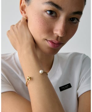 Spade Flower Pearl Cuff
