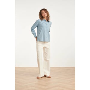Smashed Lemon Lichtblauwe blouse met geborduurde sterren en hartjes |