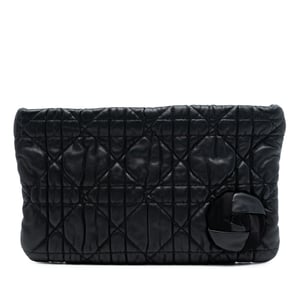 Begagnad kalvskinn Cannage Rose Clutch