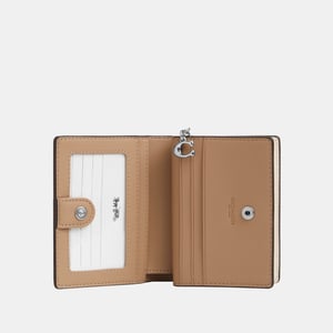 Snap Wallet In Signature Canvas