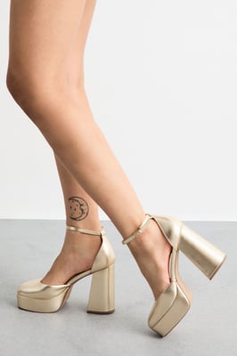 Faith: Cadence Faux Metallic Leather Closed Toe Chunky Platform Heeled Shoes