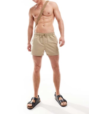 ASOS DESIGN badshorts i kort längd i stenbeige