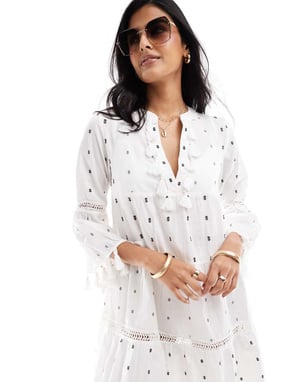 Accessorize tofs mini strand kaftan i krämfärgad