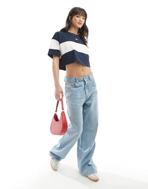 Tommy Jeans färgblock oversized t-shirt i marinblå - MARINBLÅ