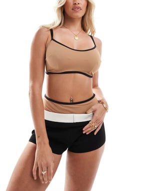 ASOS DESIGN Bikini med dold underwire och kontrastkanter för fylligare byst i mochaccino