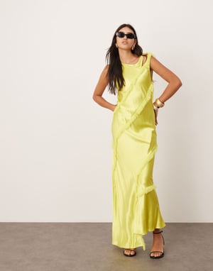 ASOS EDITION ärmlös satinäta asymmetrisk detaljdress med fransar i limegrön