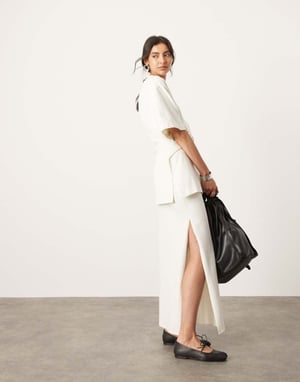 ASOS EDITION premium texturerad jersey maxikjol med sidospalt i kokosnöt