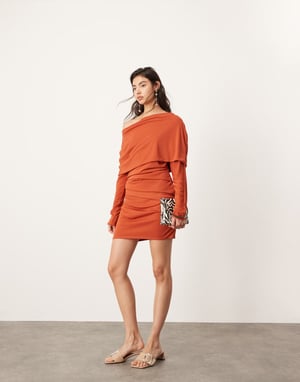 ASOS EDITION jersey långärmad slouchy mini klänning med lagerdetalj i rostfärg