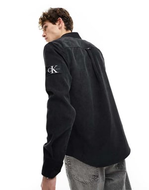 Calvin Klein Jeans regular fit kordflortsskorta i svart