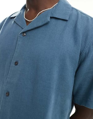 Abercrombie & Fitch kortärmad skjorta med låg krage i linnemix, avslappnad passform i midblått