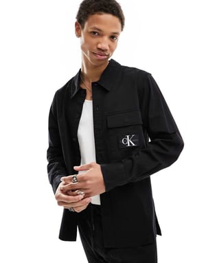 Calvin Klein Jeans logotyp funktionell skjorta i svart
