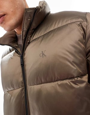Calvin Klein Jeans metallisk puffjacka i brunt