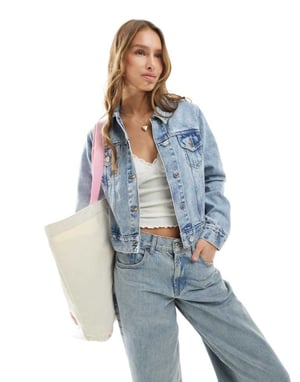 Miss Selfridge denimgirlfriendjacka i blått acid wash