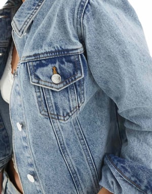 Miss Selfridge denimgirlfriendjacka i blått acid wash