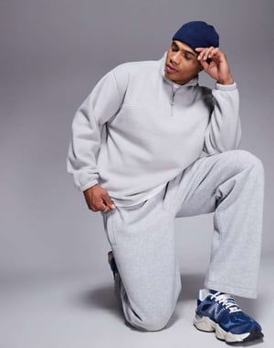 ASOS DESIGN avslappnad kvartdragkedja fleece-sweatshirt i ljusgrå - LGREY