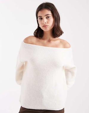 Miss Selfridge asymmetrisk av axeln lös och mysig stickad tröja i krämfärgad