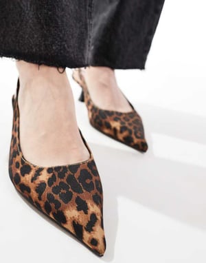 ASOS DESIGN Bred Passform Stroll slingback kitten klackskor i leopard