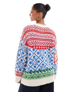 ASOS DESIGN oversized lappverk fairisle jultröja i blått och rött