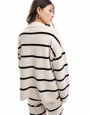 ASOS DESIGN stickad tröja med öppen krage i texturerad garn i randig coord
